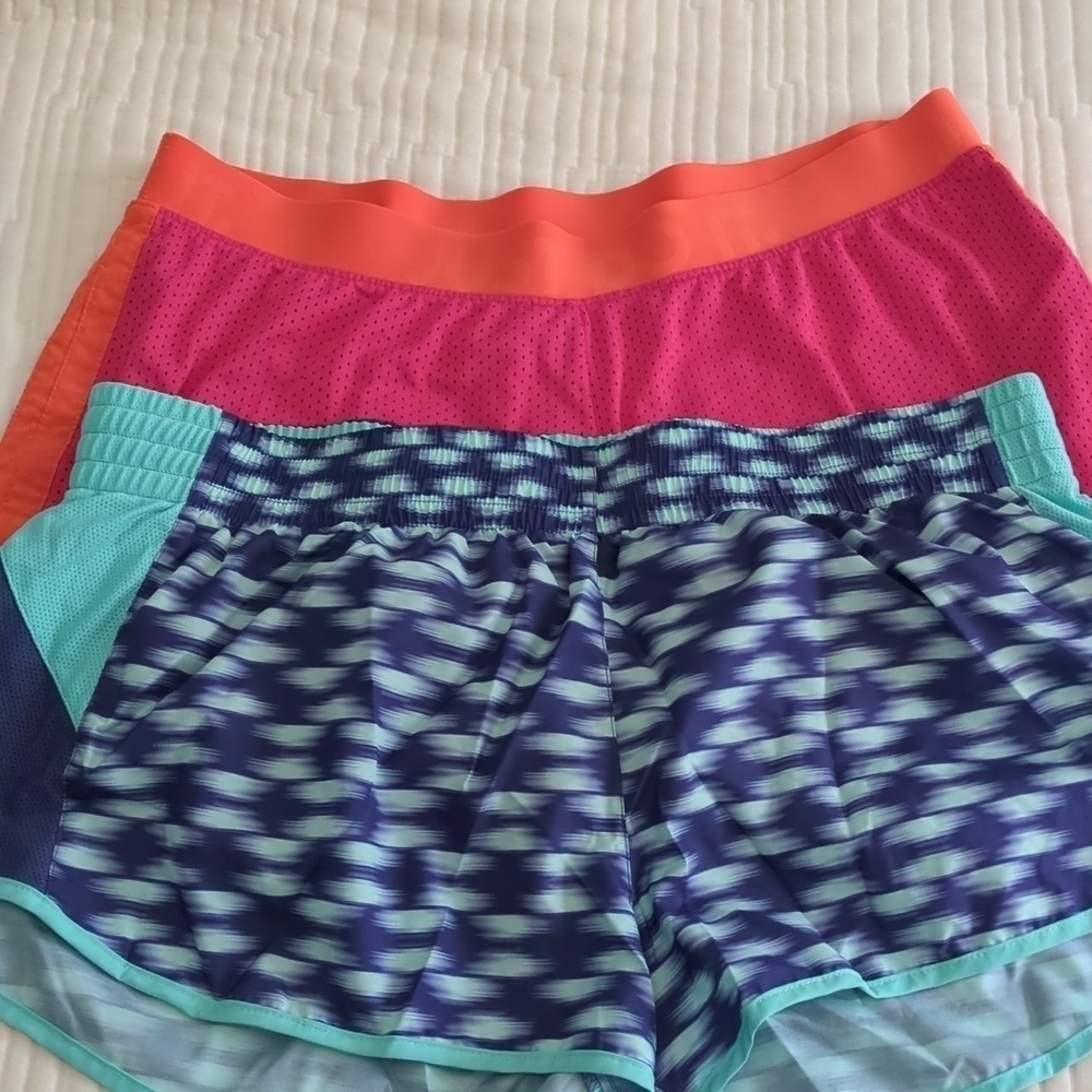 2 pieces Nike shorts